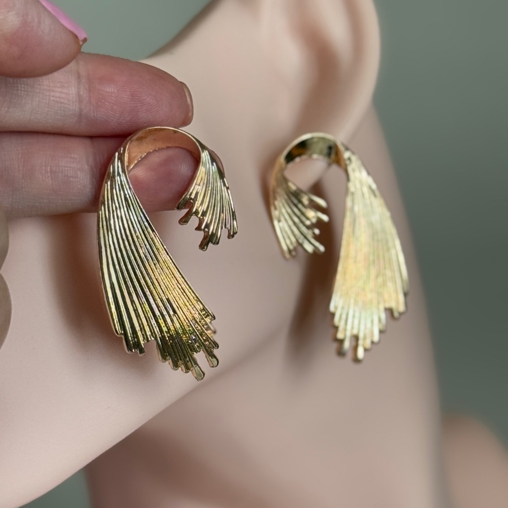 Elegant Gold Statement Earrings View 3